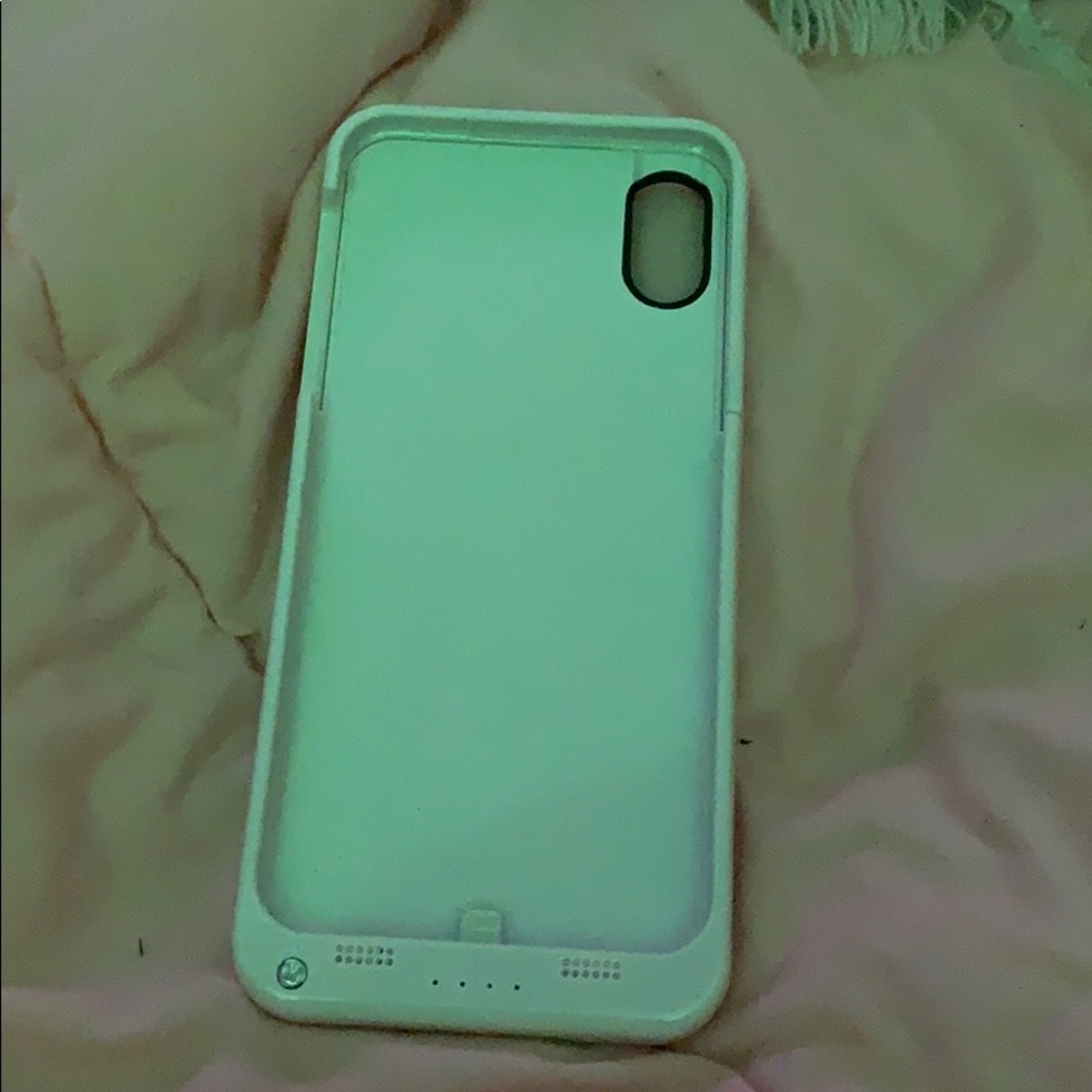 iPhone X white power bank phone case